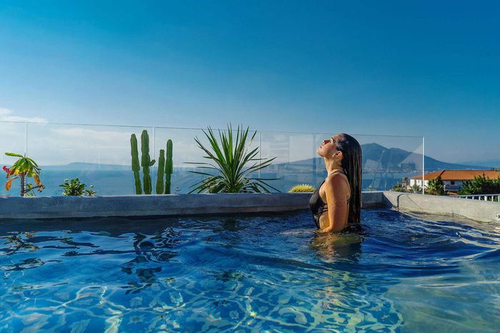 Book Your Stay at Domo20 – Best Rate Guaranteed