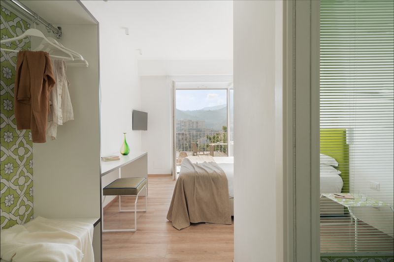Double room Deluxe garden view with balcony