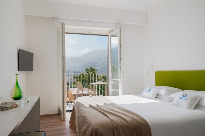 Double room Deluxe garden view with balcony